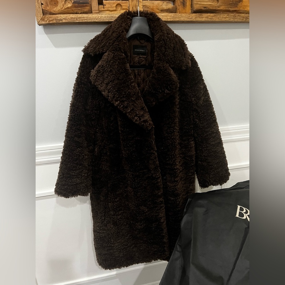 NWOT Faux Fur Banana Republic Coat - Picture 3 of 5